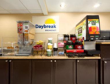 Days Inn & Suites By Wyndham Desoto Bagian luar foto