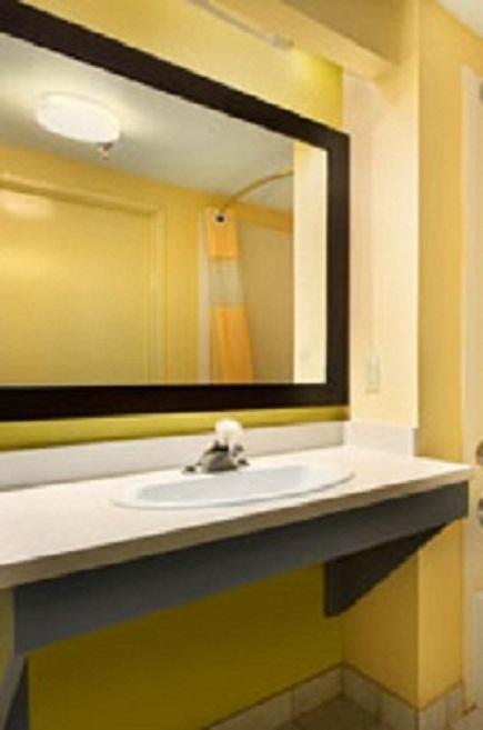 Days Inn & Suites By Wyndham Desoto Ruang foto